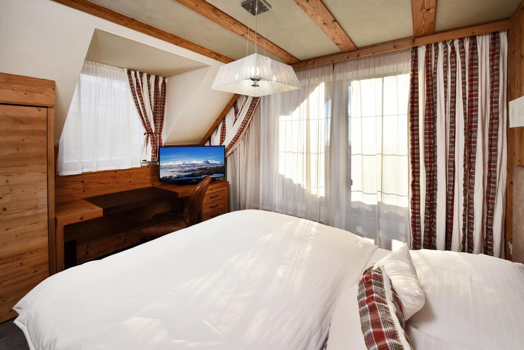 Aplend Hotel Kukucka Tatranská Lomnica Exteriör bild